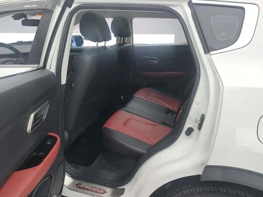 Фото 11 - Haval H2s