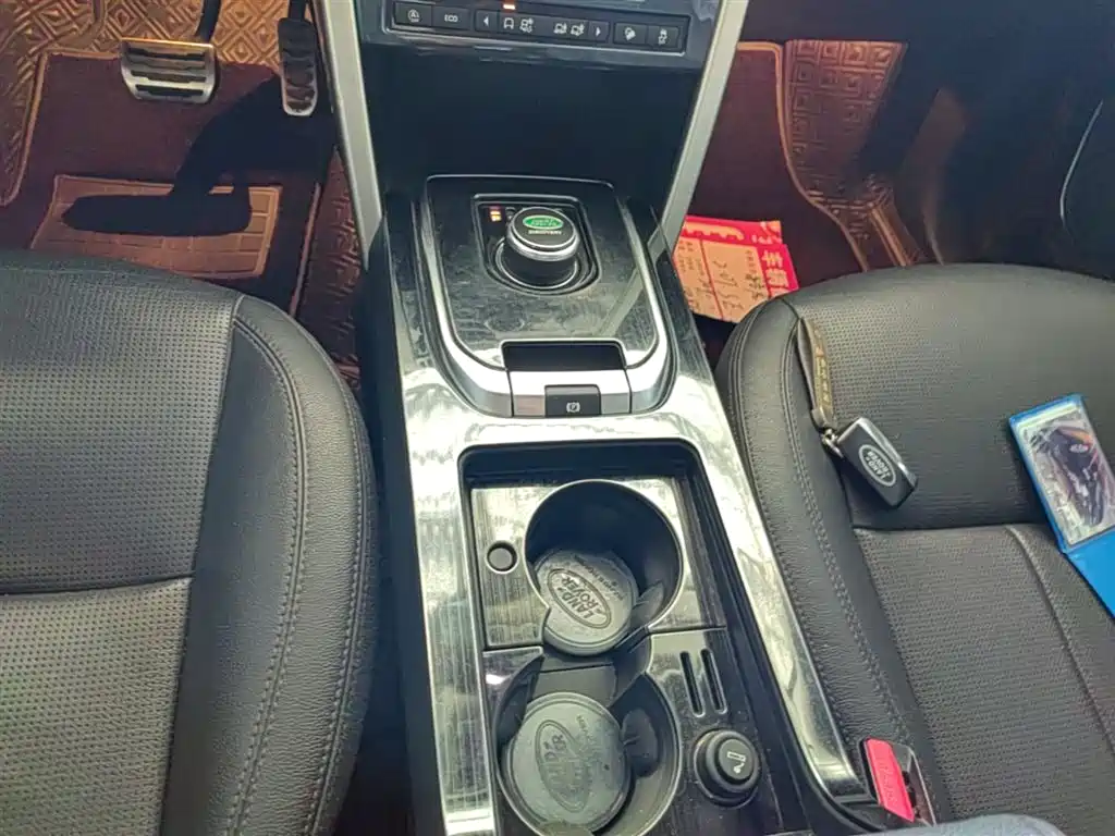 Land Rover Discovery Sport 2019 240PS SE Edition China VI фото 7