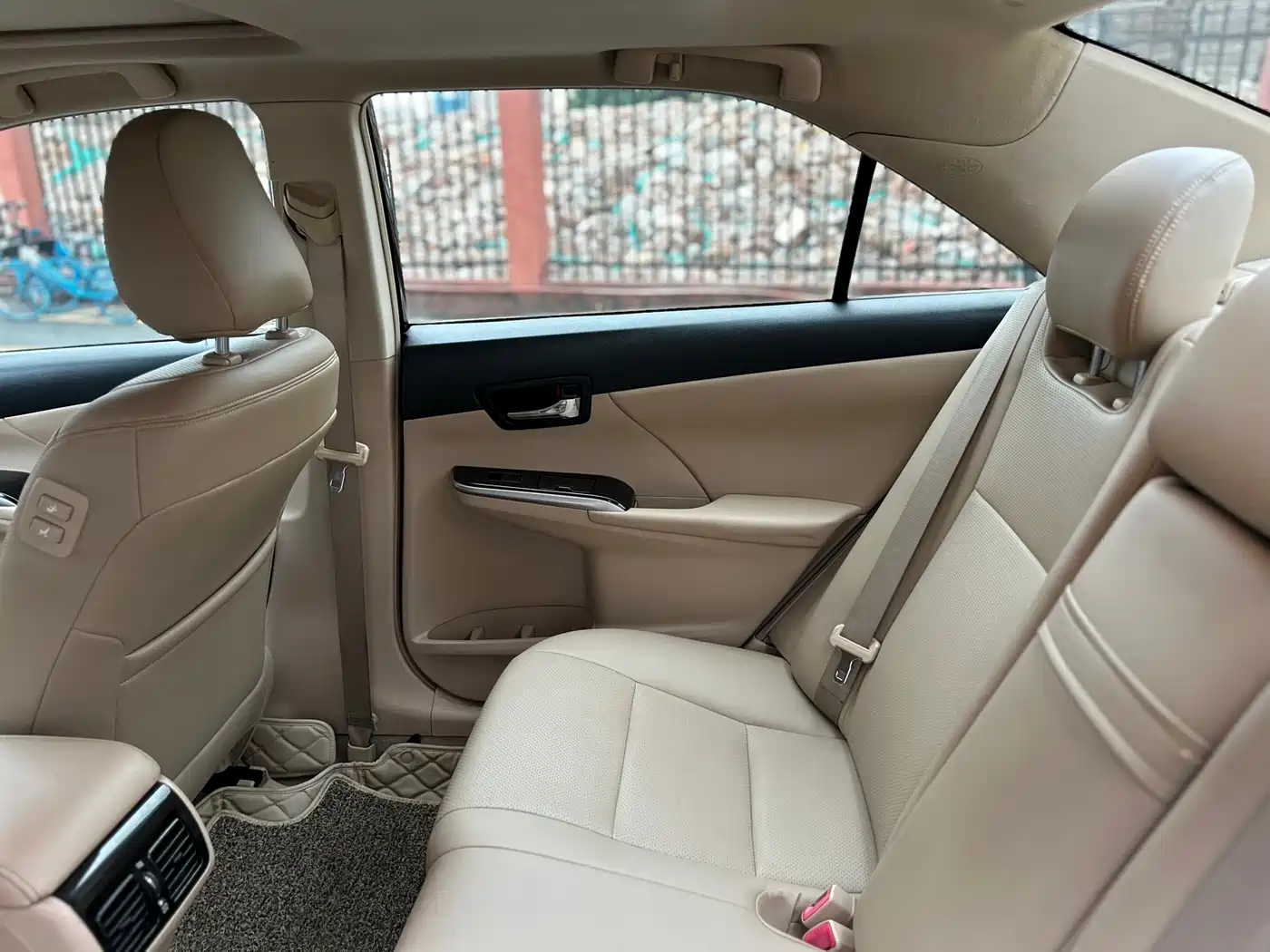 Toyota Camry 2012 ZunRui 2.5HV Premium Edition фото 19