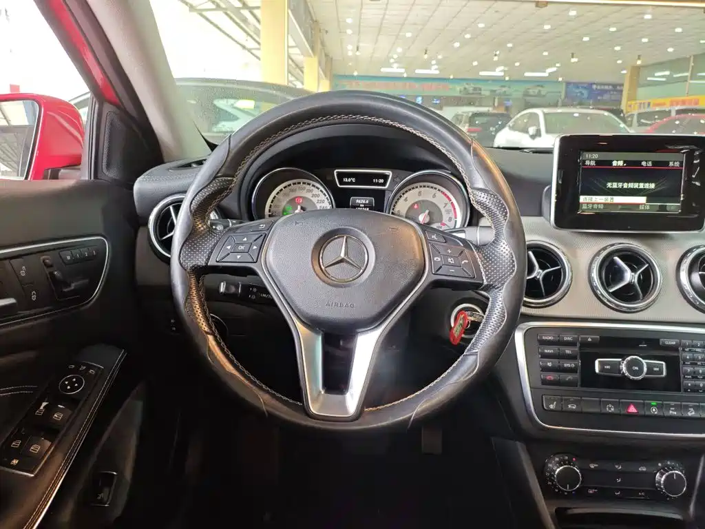 Mercedes-Benz GLA 2015 2015 GLA 220 4MATIC Luxury
