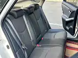 Photo 13 - Toyota Prius