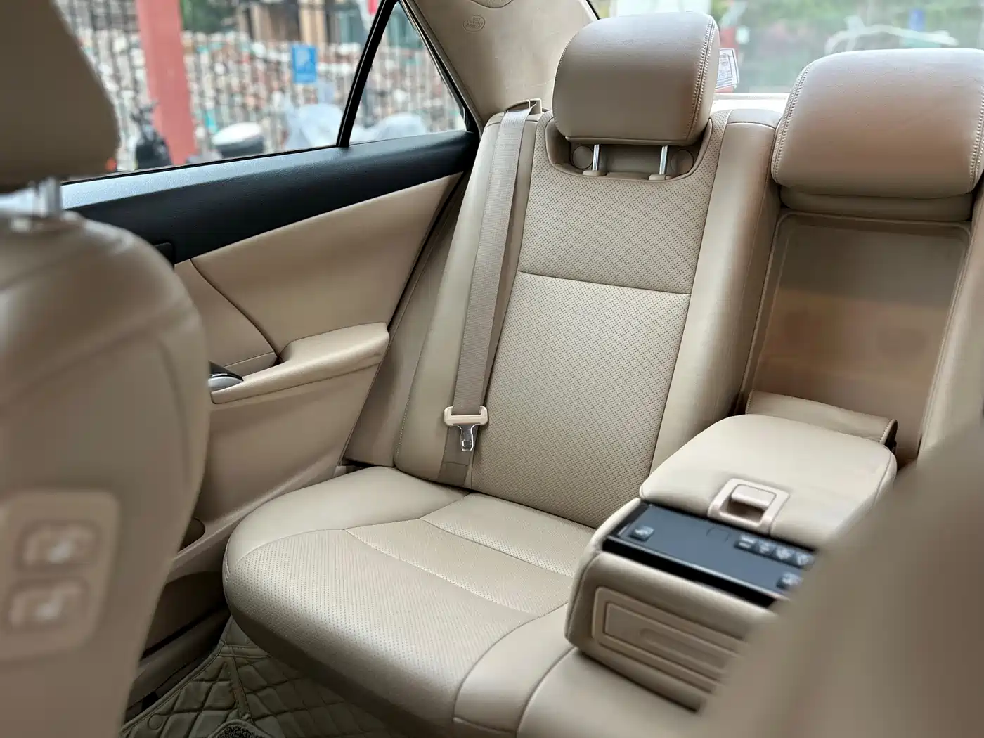 Toyota Camry 2012 ZunRui 2.5HV Premium Edition фото 40