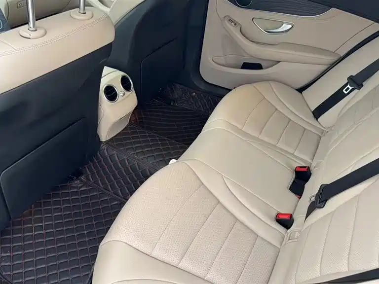 Mercedes-Benz C-Class 2015 Facelift C 180 L фото 3