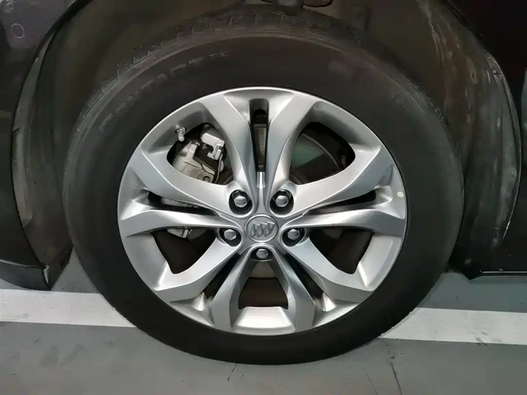 Buick GL8 2017 28T Avenir China V фото 23
