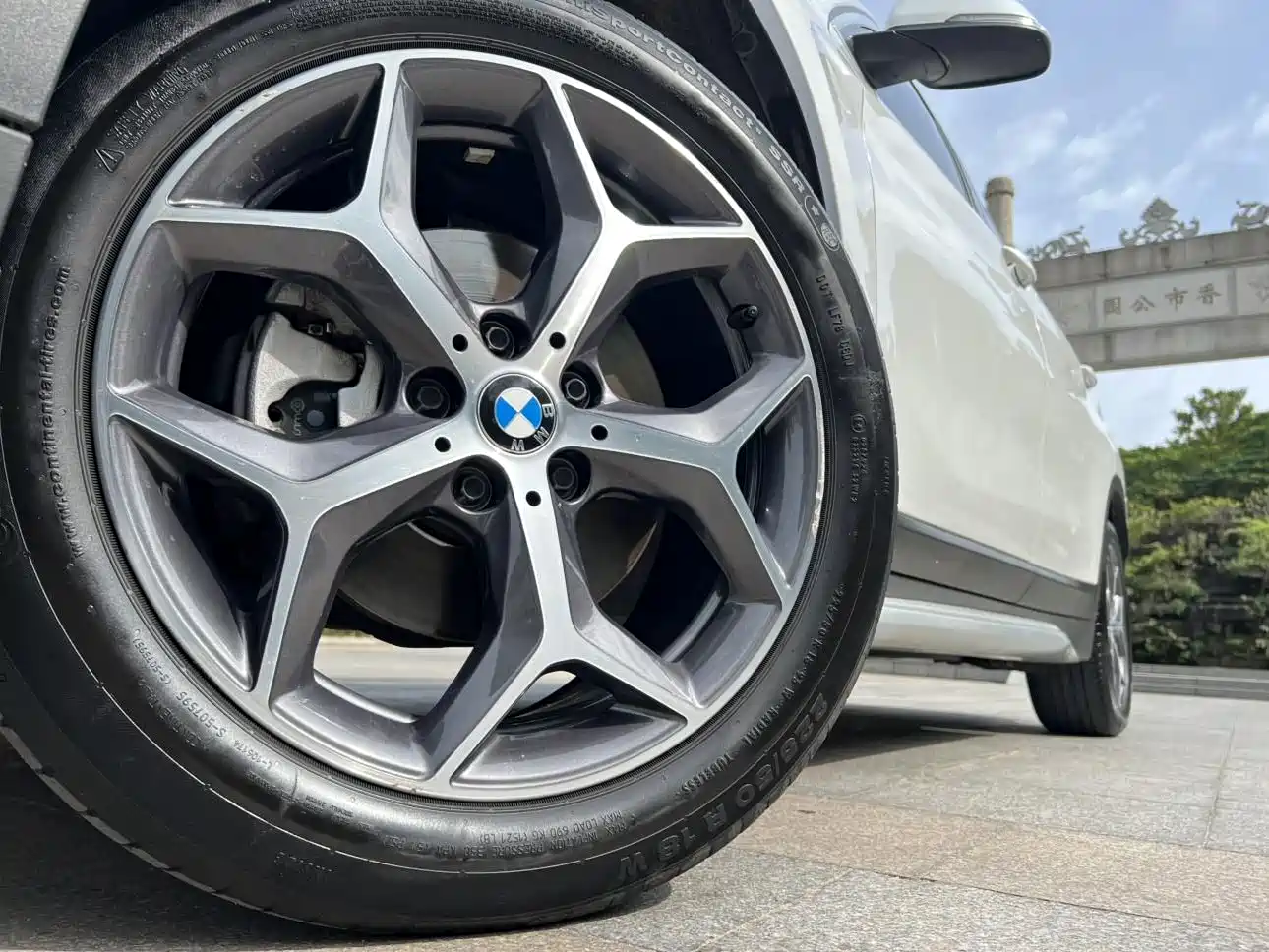 BMW X1 2019 sDrive18Li Premium Model фото 5