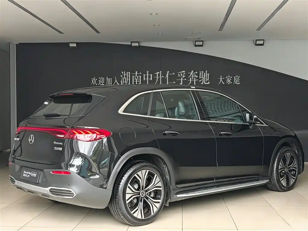 Mercedes-Benz EQE SUV 2024 500 4MATIC Pioneer Edition фото 3