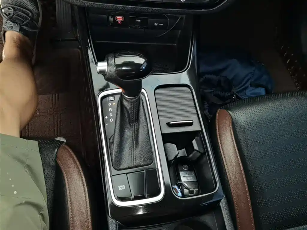 Kia Kaishen 2017 1.8L Automatic GLS фото 14
