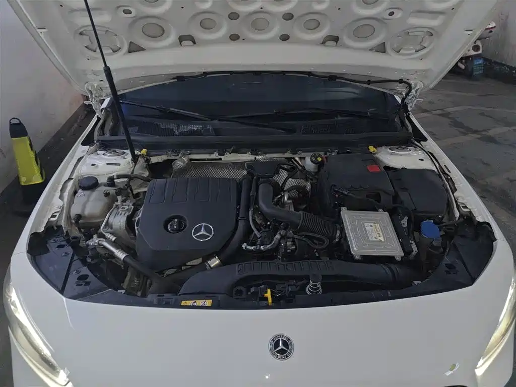 Mercedes-Benz A-Class 2021 A 200 L Sport Sedan Fashion Edition фото 20