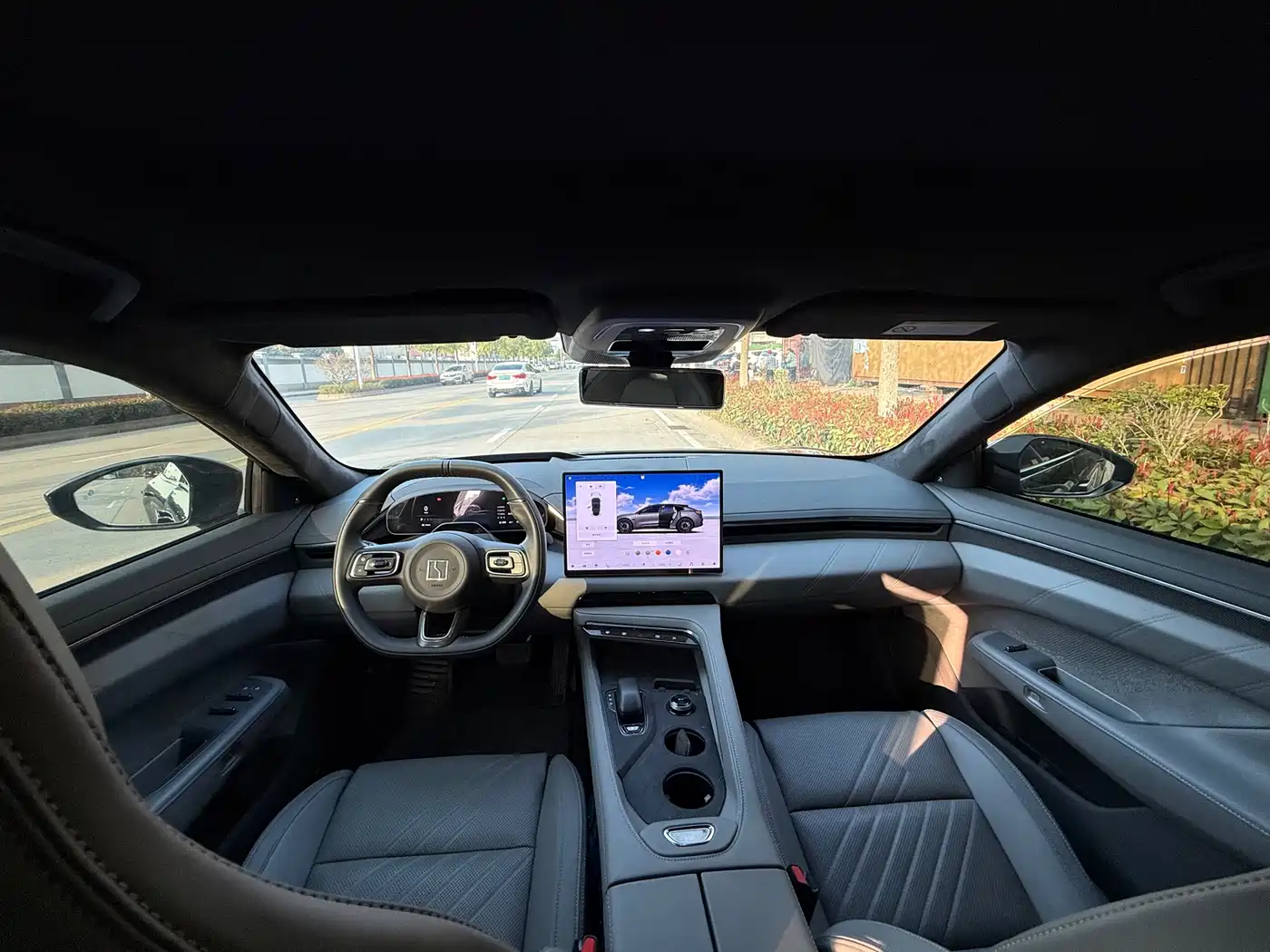 ZEEKR EXTREME KRYPTON 001