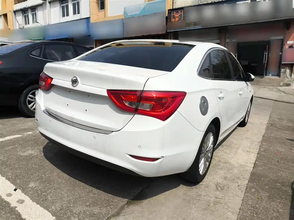 Buick Excelle 2015 15N Automatic Elite фото 5