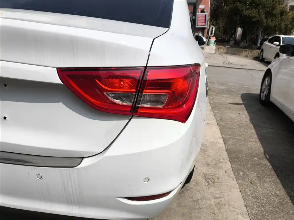 Buick Excelle 2015 15N Automatic Elite фото 24