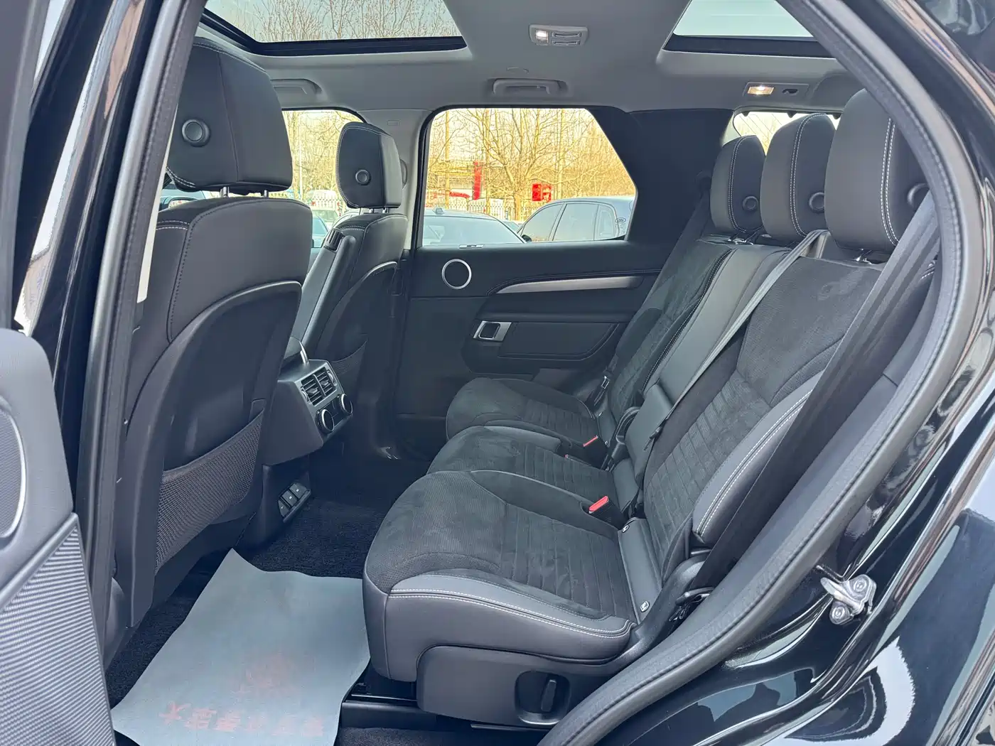 Land Rover Discovery 2023 Facelift 360PS R-Dynamic S фото 11