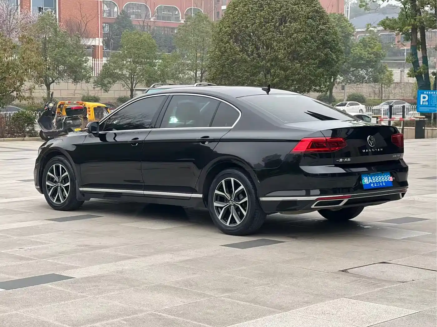 Volkswagen Magotan 2020 330TSI DSG Leading фото 6