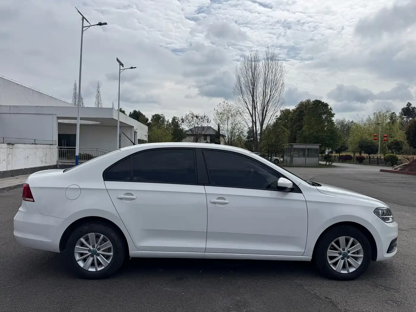 Volkswagen Santana 2016 1.4L Manual Trend Edition фото 8