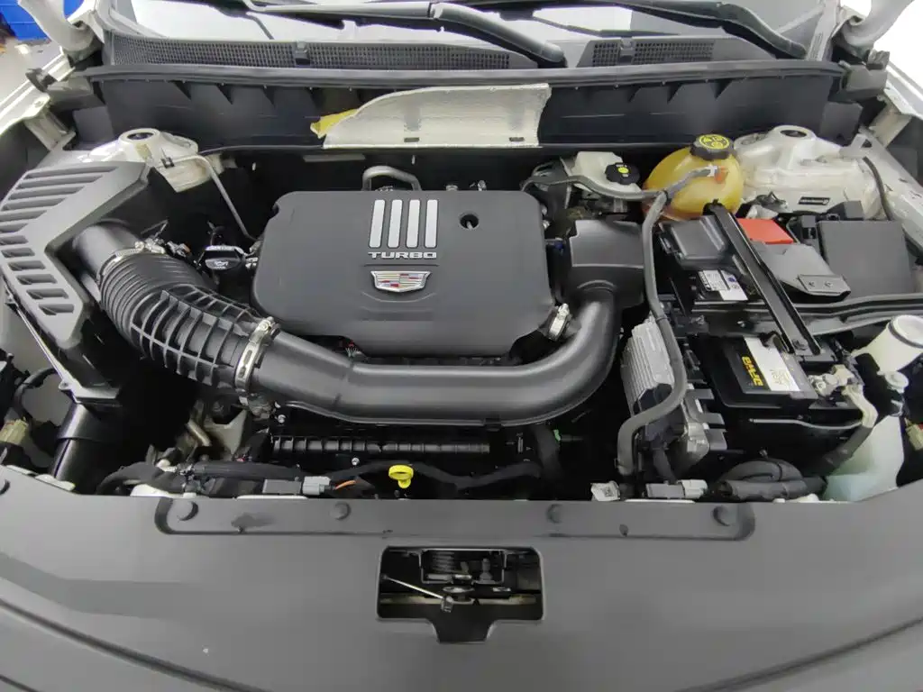 Фото 6 - Cadillac XT6