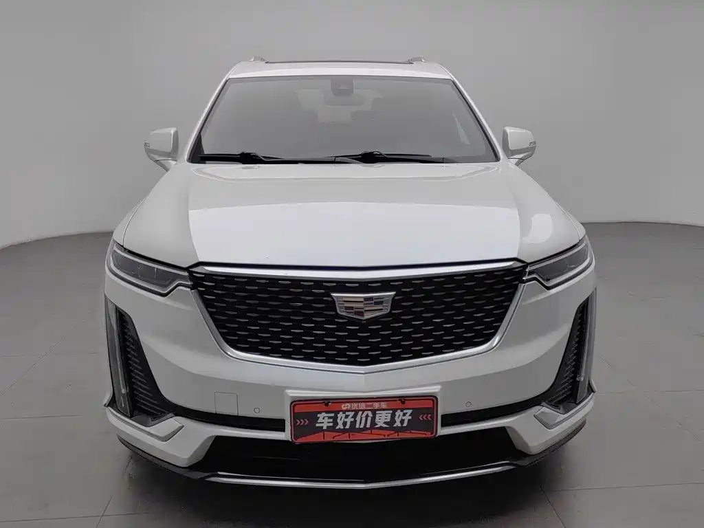 Фото 3 - Cadillac XT6