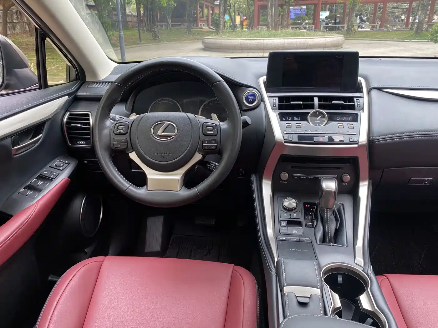 Lexus NX 2020 300h FWD F Sport China VI фото 13