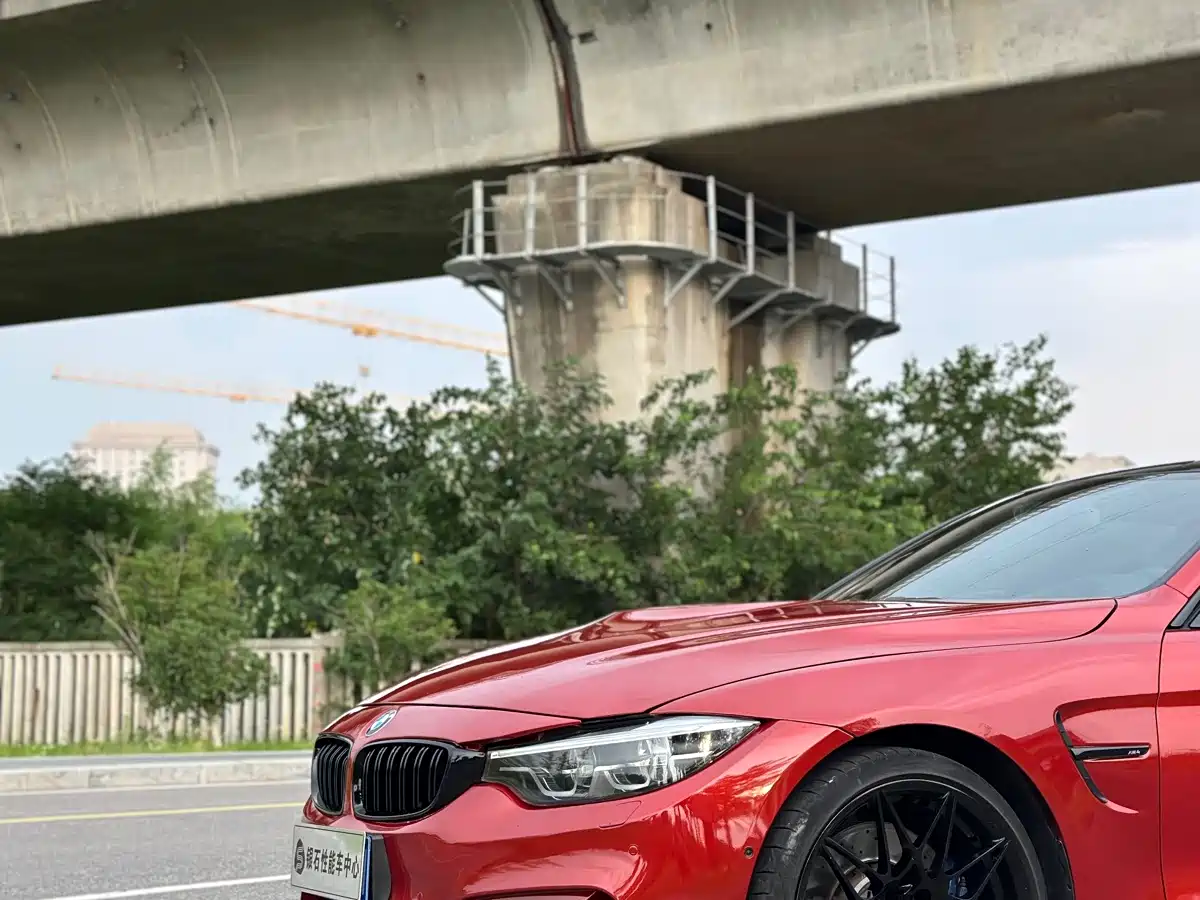 Photo 18 - BMW M4