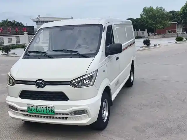 King Long Longyao 6 厢货系列中创新航38.64kWh