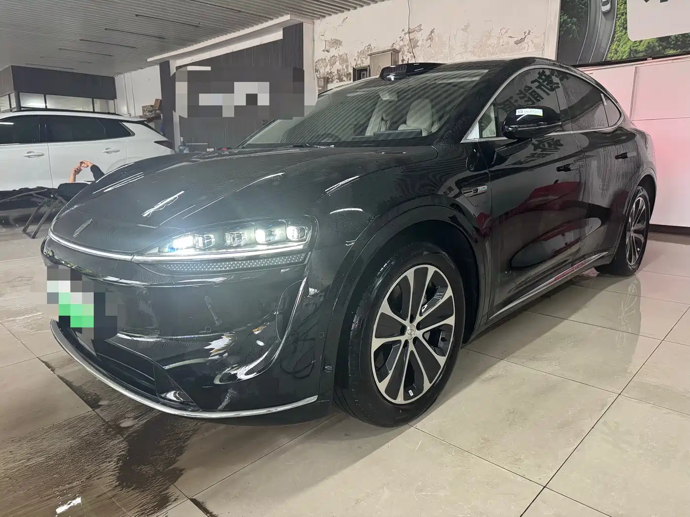 2026 Zhijie Luxeed R7