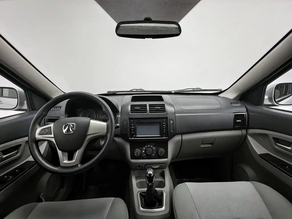 BAIC Weiwang M20 2015 2014 1.5L Comfort BJ415B