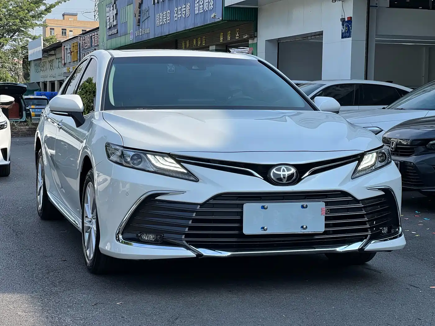 Toyota Camry 2024 2023 2.0G Luxury Edition