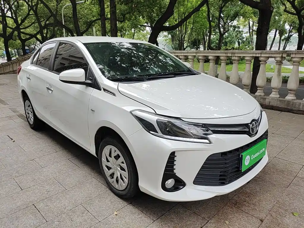Toyota Vios 2022 1.5L 20th Anniversary Edition фото 4