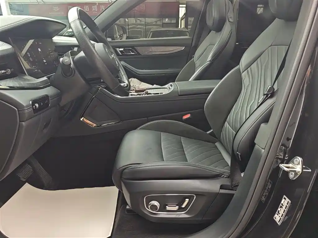 Lynk & Co 09 EM-P 2021 2.0T PHEV Halo 7-Seater фото 15