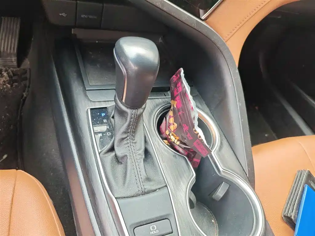 Toyota Camry 2021 2.0G Luxury Edition фото 7