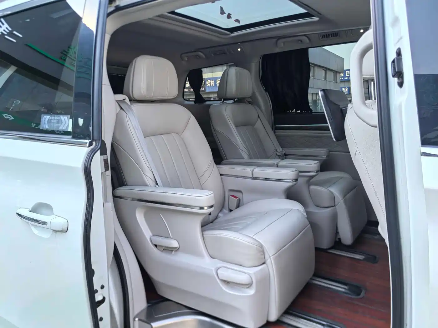 GAC Trumpchi Trumpchi M8 2018 320T Flagship Edition фото 13