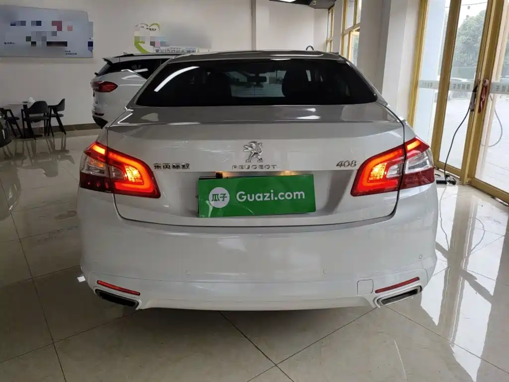 Peugeot 408 2016 1.6T Automatic Luxury Edition фото 6