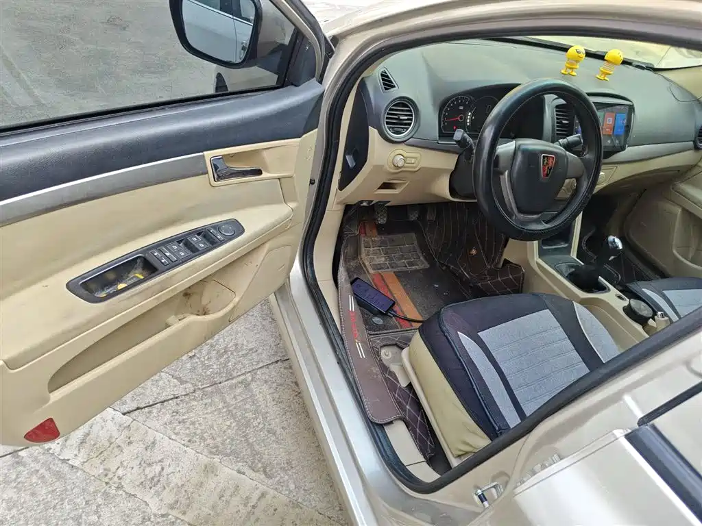Roewe 350 2016 2015 Model 1.5L Manual Luxury Sunroof Edition