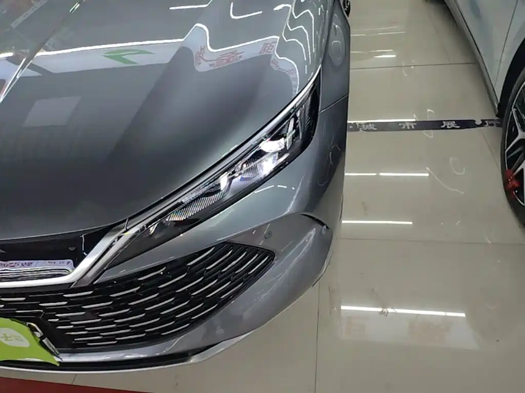 BYD Qin L 2025 DM-i Smart Drive Edition 80KM Leading фото 24
