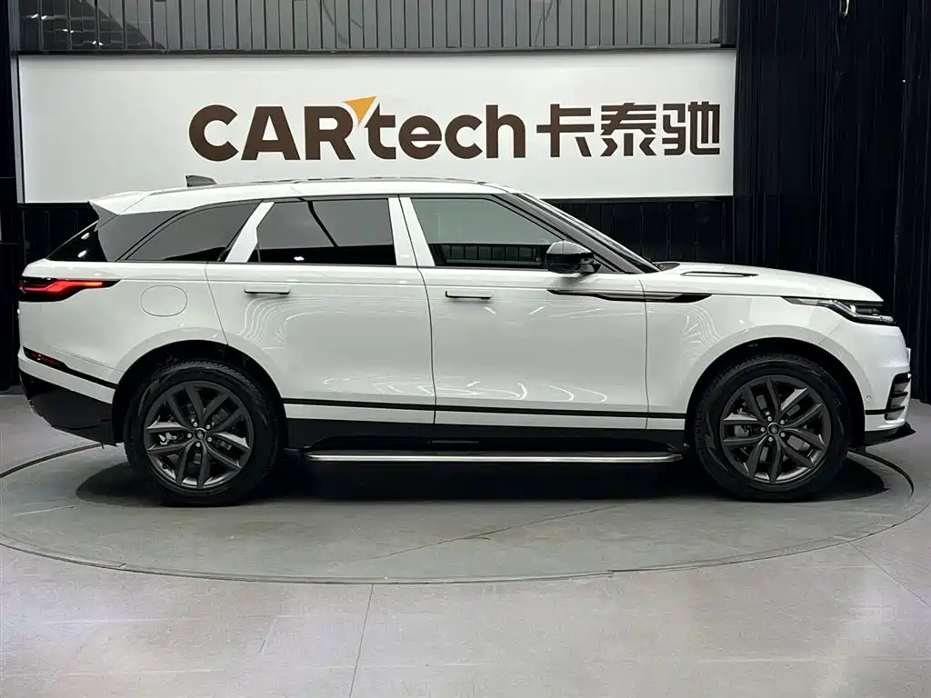 Land Rover Range Rover Velar 2024 Dynamic SE фото 4