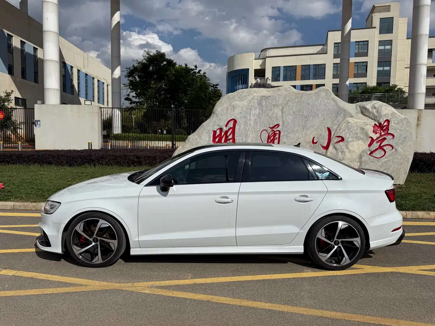 Audi A3 2019 Limousine 35 TFSI Sport China V фото 10
