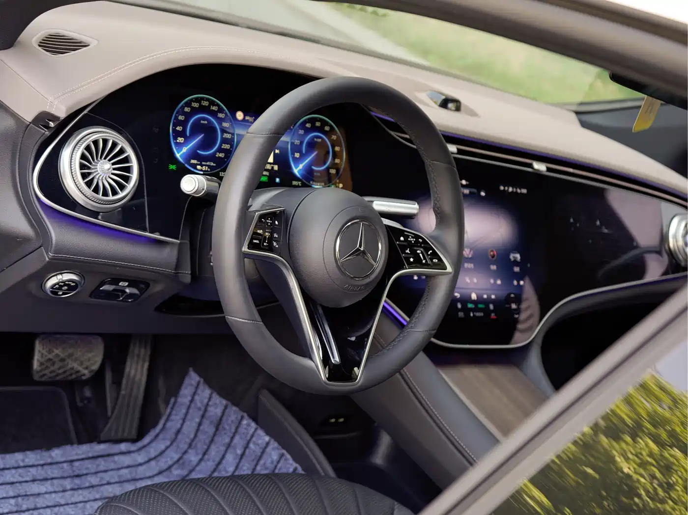 Mercedes-Benz EQS 2023 450+ Pioneer Edition фото 12