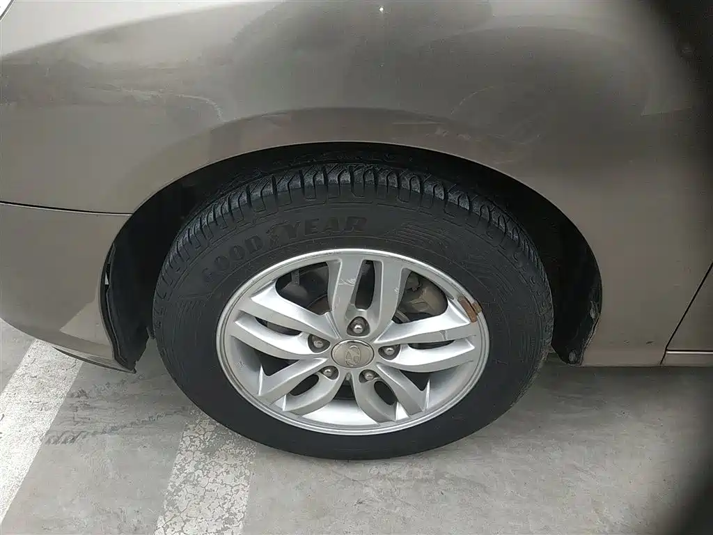 Hyundai Elantra 2015 1.6L Automatic Comfort фото 23