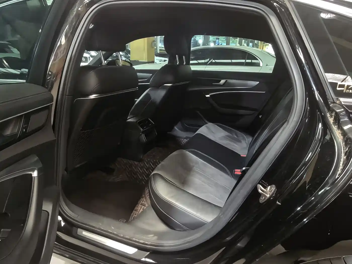 Audi A6L 2019 40 TFSI Luxury Dynamic фото 4