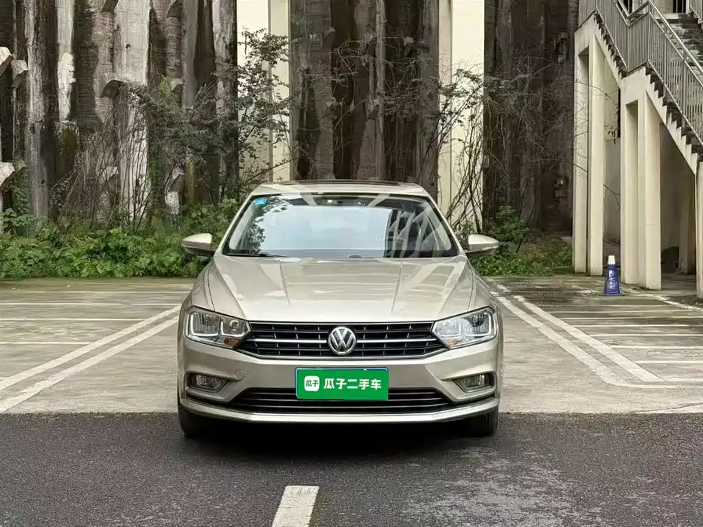 Volkswagen Bora 2017 1.6L Manual Comfort Edition фото 3