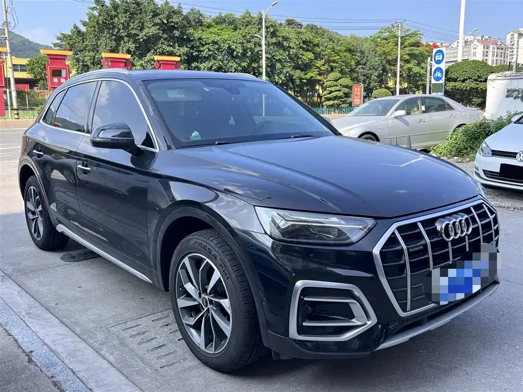 Audi Q5L 2021 40 TFSI Premium Life Edition фото 3