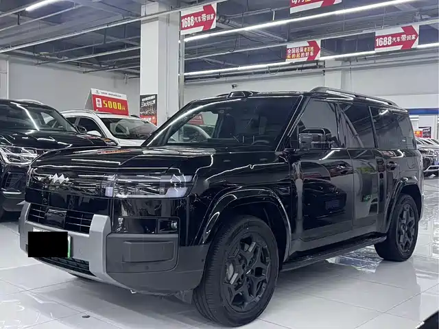  Fang Cheng Bao Titanium 7 2025 AWD Base Model