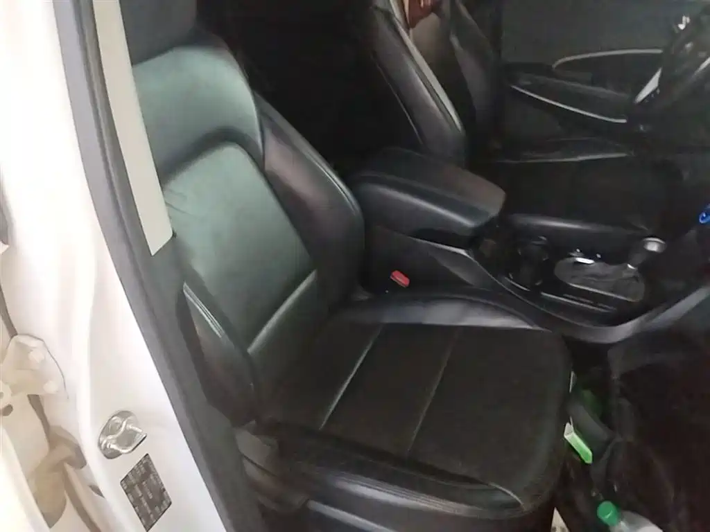 Hyundai Santa Fe 2015 2.0T Automatic 2WD Smart 5-Seater фото 25