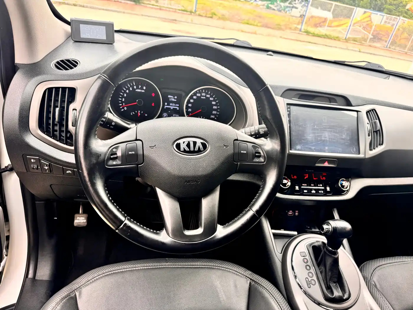 Kia Sportage 2015 2.0L Automatic 2WD GLS фото 16