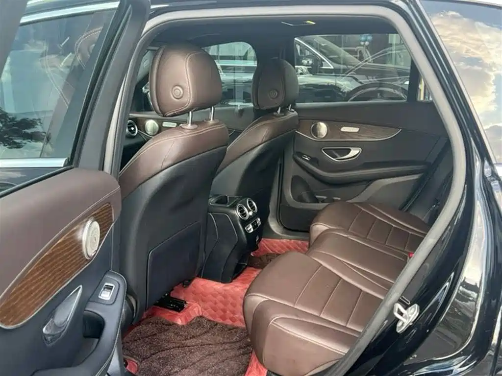 Mercedes-Benz GLC 2022 Facelift GLC 300 L 4MATIC Dynamic Collector's Edition фото 6