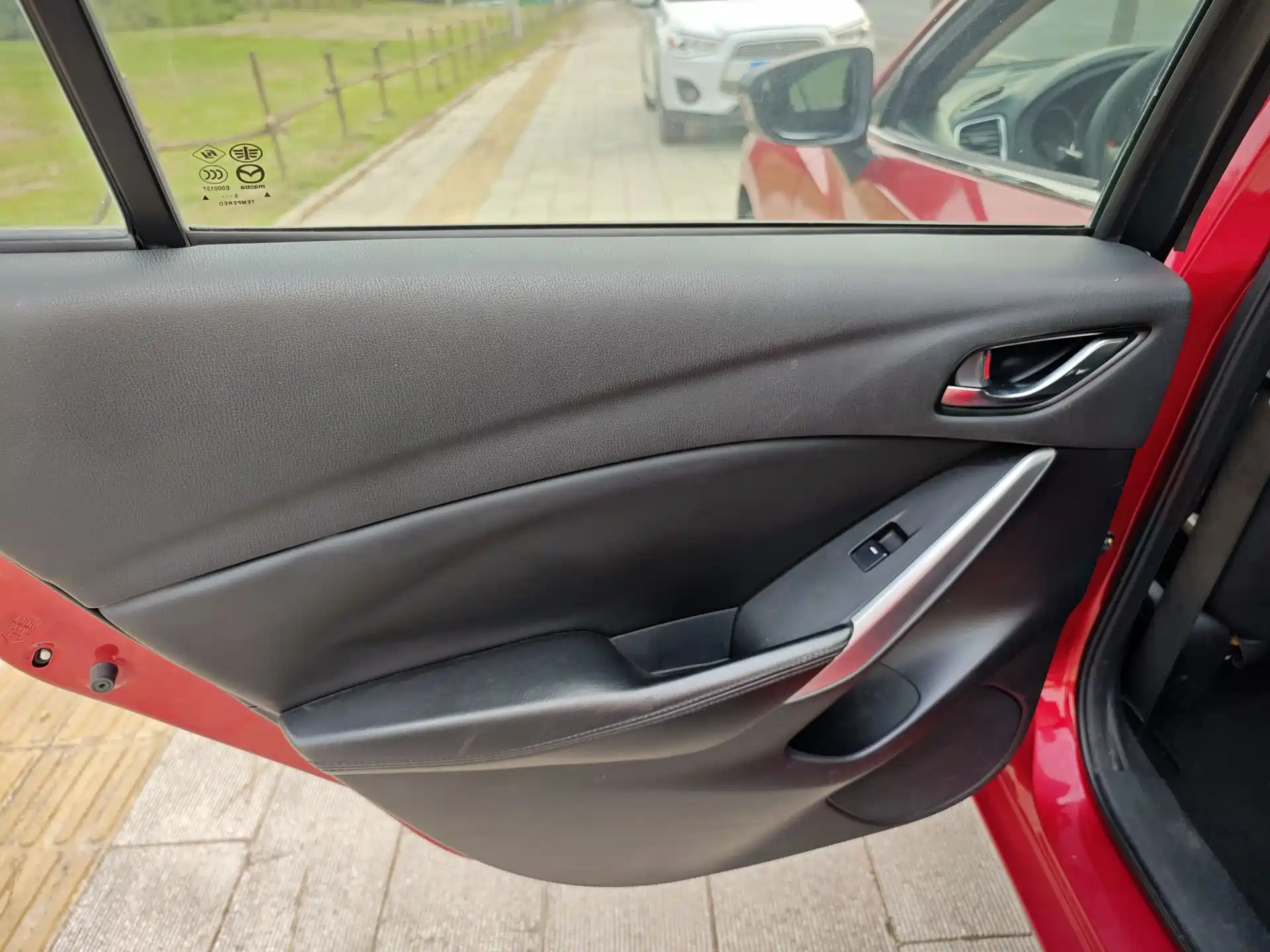 Photo 13 - Mazda Atenza