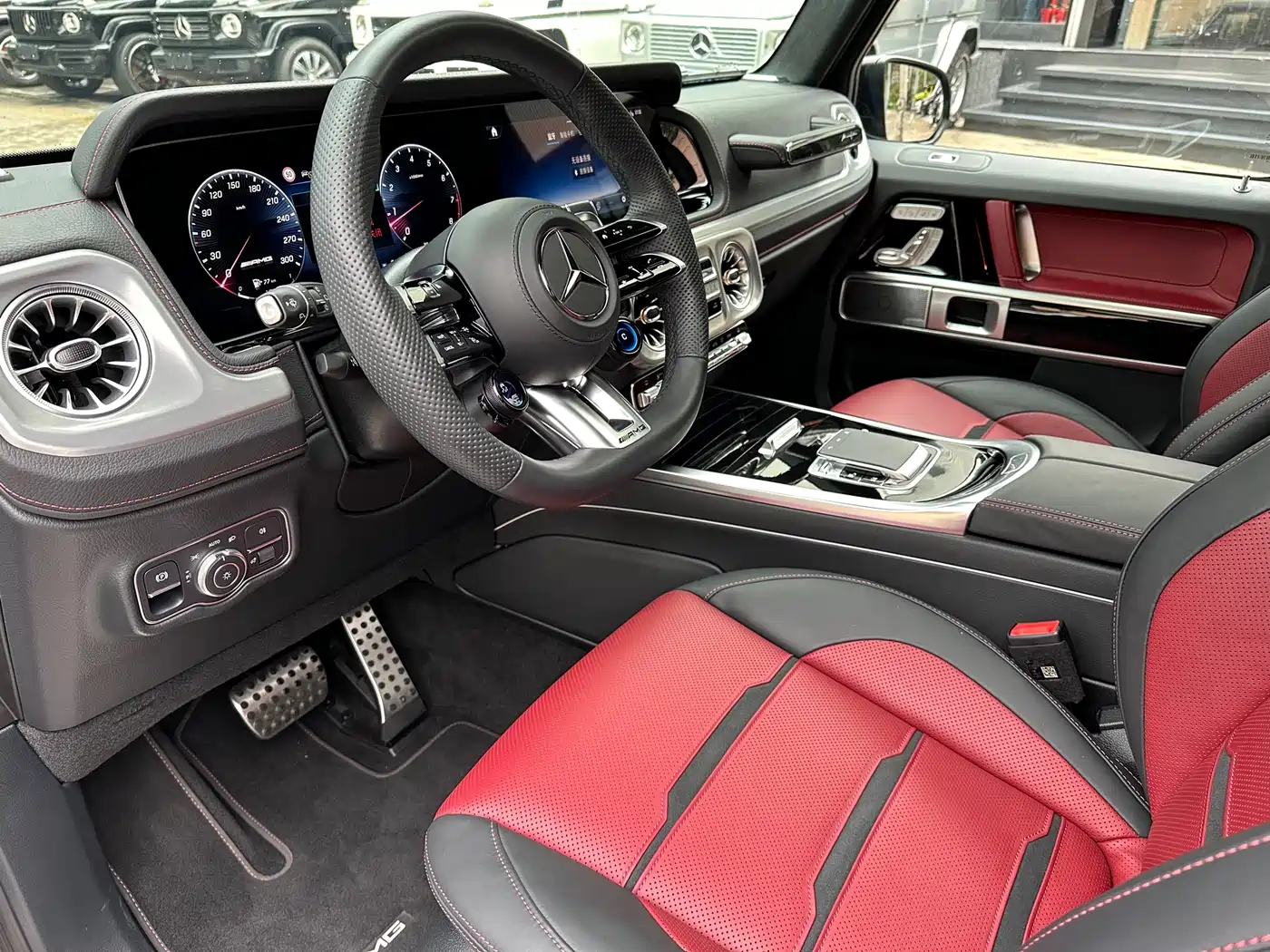 Mercedes-Benz G-Class AMG 2025 AMG G 63 фото 8