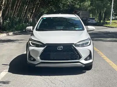 Toyota Yaris L