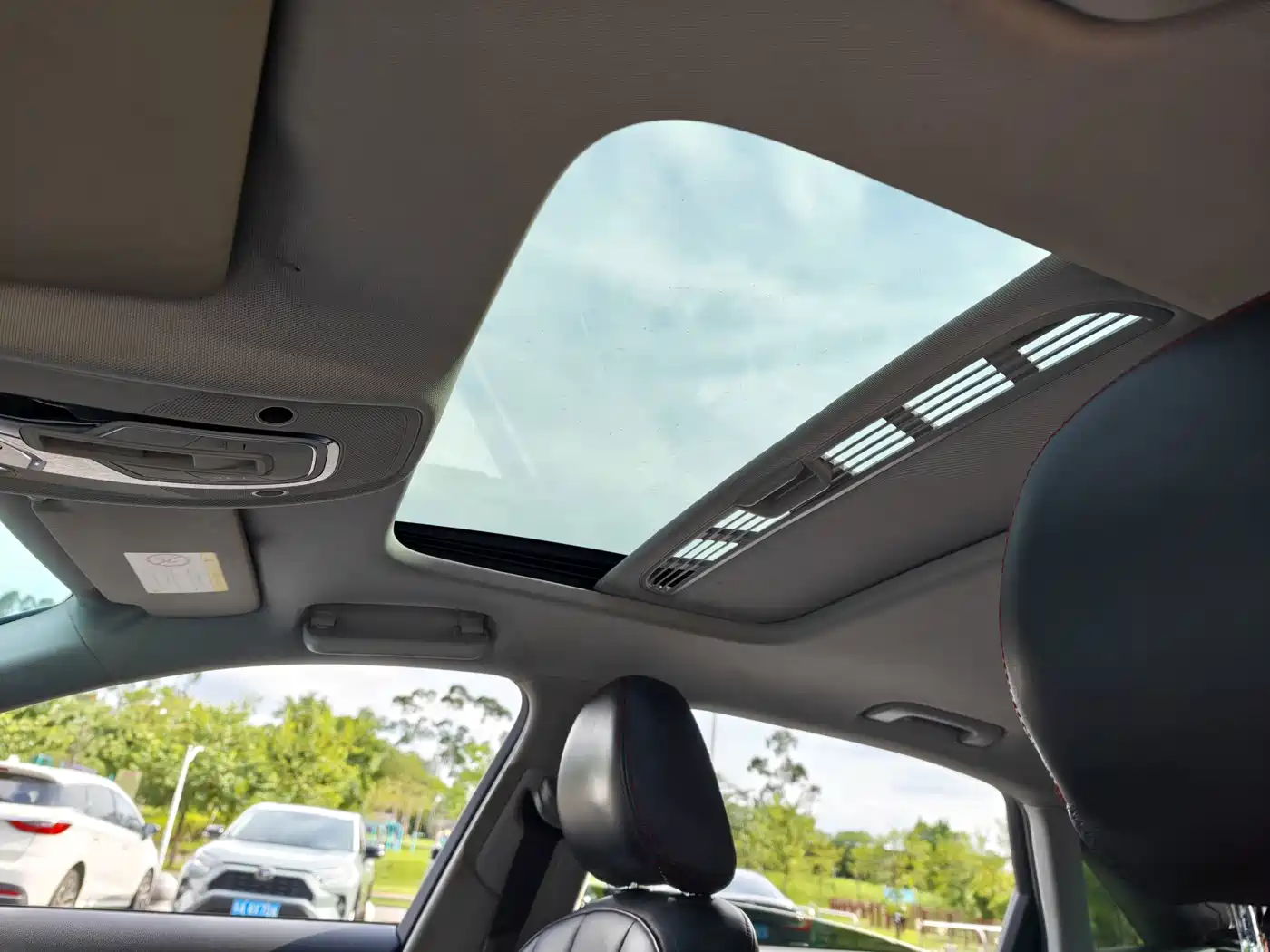 Фото 9 - Audi A4L