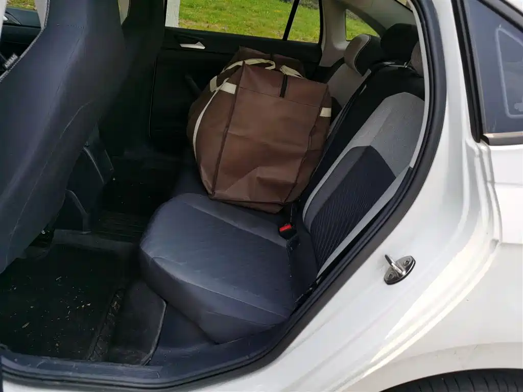 Volkswagen Lavida 2023 Xinrui 1.5L Auto Xinyi Edition фото 15