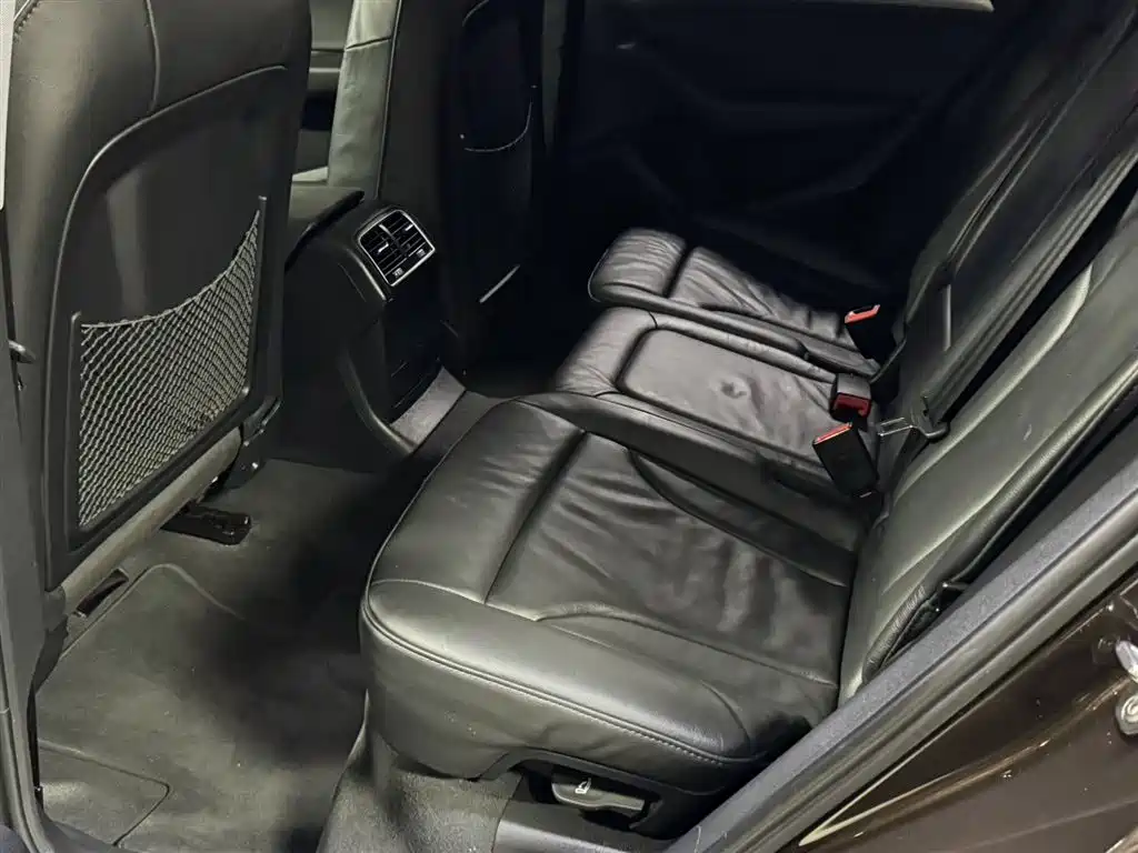 Audi Q5 2015 40 TFSI Technology фото 8